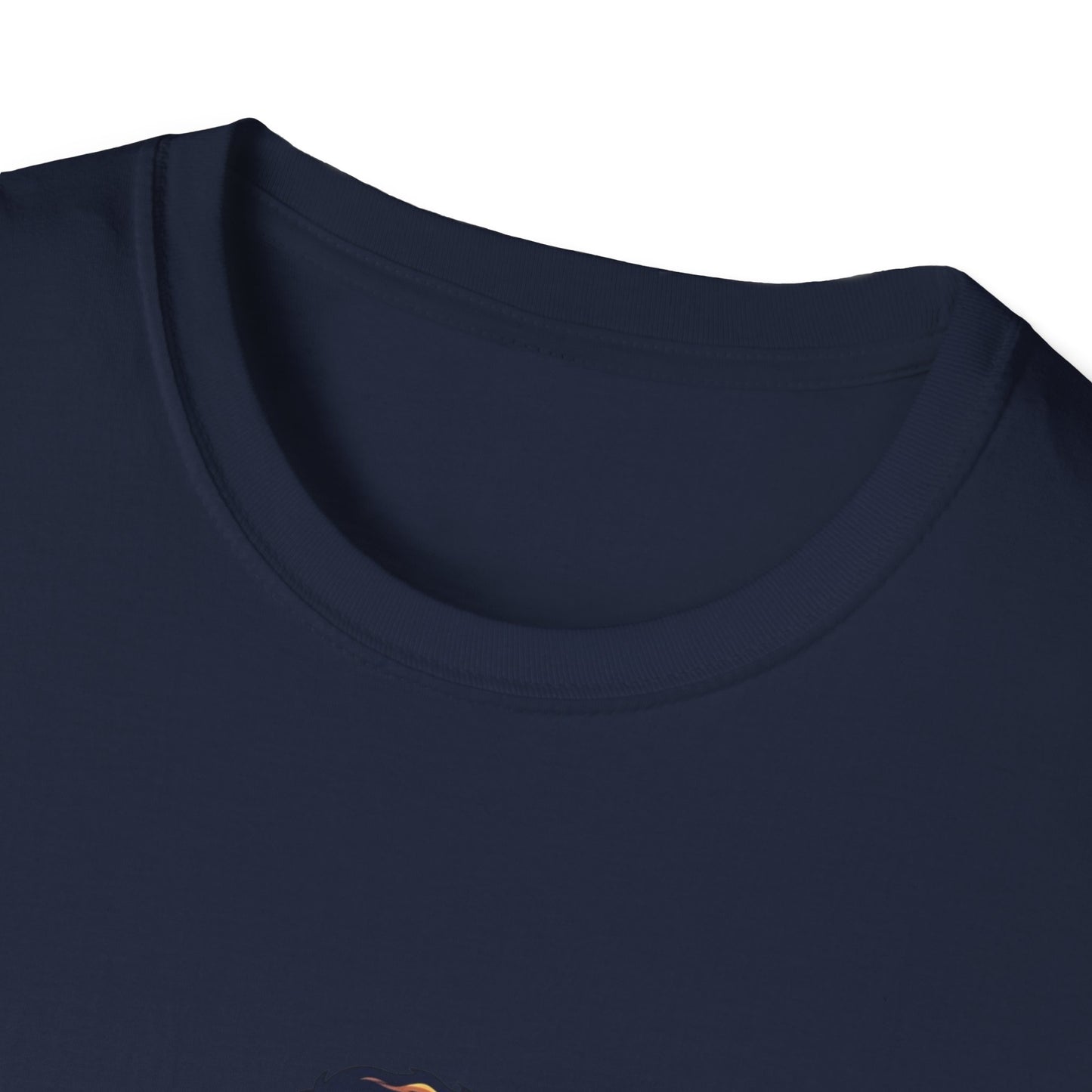 Sunset Surf Silhouette T-Shirt | Ocean Wave Man Tricou Personalizat Gildan 64000 – Bumbac Premium, Fit Modern & Confort Zilnic