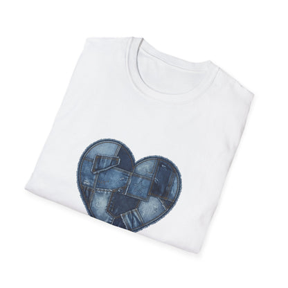 Patchwork Denim Heart T-Shirt | Blue Jean Heart DesignTricou Unisex Premium Gildan Softstyle 64000 – 100% Bumbac & Confort Modern