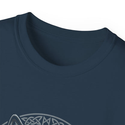 Tricou Lup Unisex Gildan 2000 – Wolf Design Shirt, Nordic Style Tee, Tricou Masculin Puternic, Cadou pentru Iubitori de Lupi