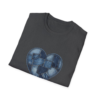 Patchwork Denim Heart T-Shirt | Blue Jean Heart DesignTricou Unisex Premium Gildan Softstyle 64000 – 100% Bumbac & Confort Modern