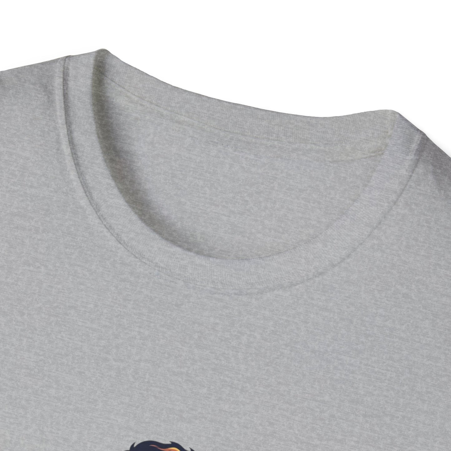 Sunset Surf Silhouette T-Shirt | Ocean Wave Man Tricou Personalizat Gildan 64000 – Bumbac Premium, Fit Modern & Confort Zilnic