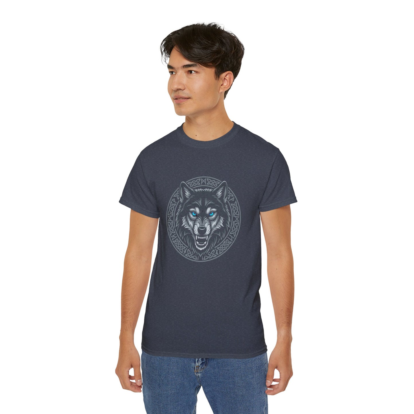 Tricou Lup Unisex Gildan 2000 – Wolf Design Shirt, Nordic Style Tee, Tricou Masculin Puternic, Cadou pentru Iubitori de Lupi
