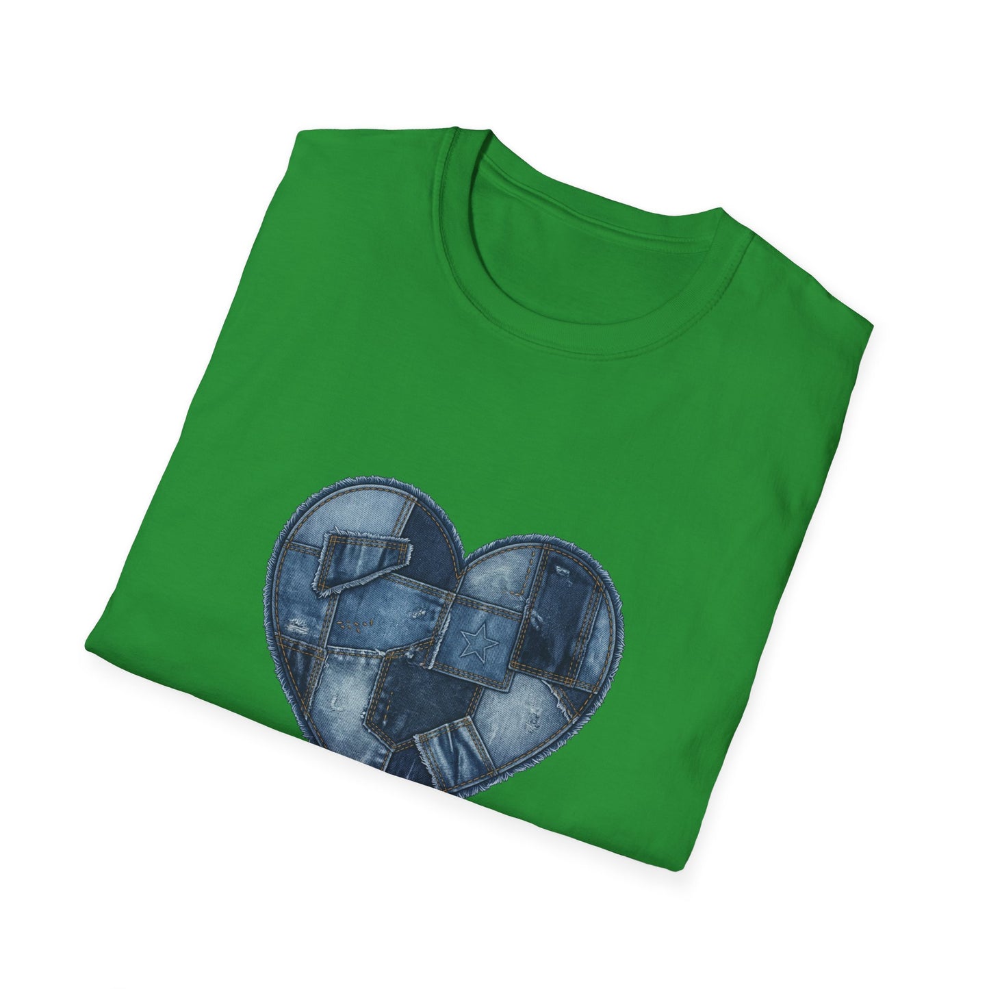 Patchwork Denim Heart T-Shirt | Blue Jean Heart DesignTricou Unisex Premium Gildan Softstyle 64000 – 100% Bumbac & Confort Modern