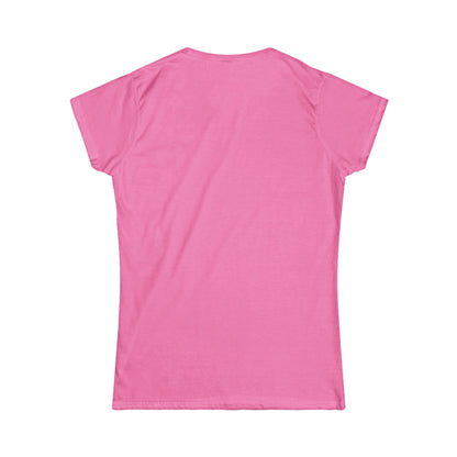 Minimal Line Art Female Face Tee | Fashion Portrait ShirtTricou Damă Softstyle Premium 100% Bumbac – Tricou Feminin Modern cu Design Elegant și Confort Premium