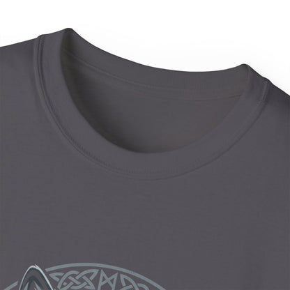 Tricou Lup Unisex Gildan 2000 – Wolf Design Shirt, Nordic Style Tee, Tricou Masculin Puternic, Cadou pentru Iubitori de Lupi