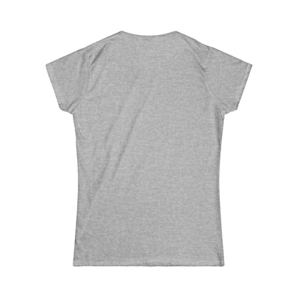 Tricou Lup Damă Softstyle – Wolf Aesthetic Shirt, Tricou Mystic Femei, Spiritual Tee, Cadou pentru Iubitoare de Natură
