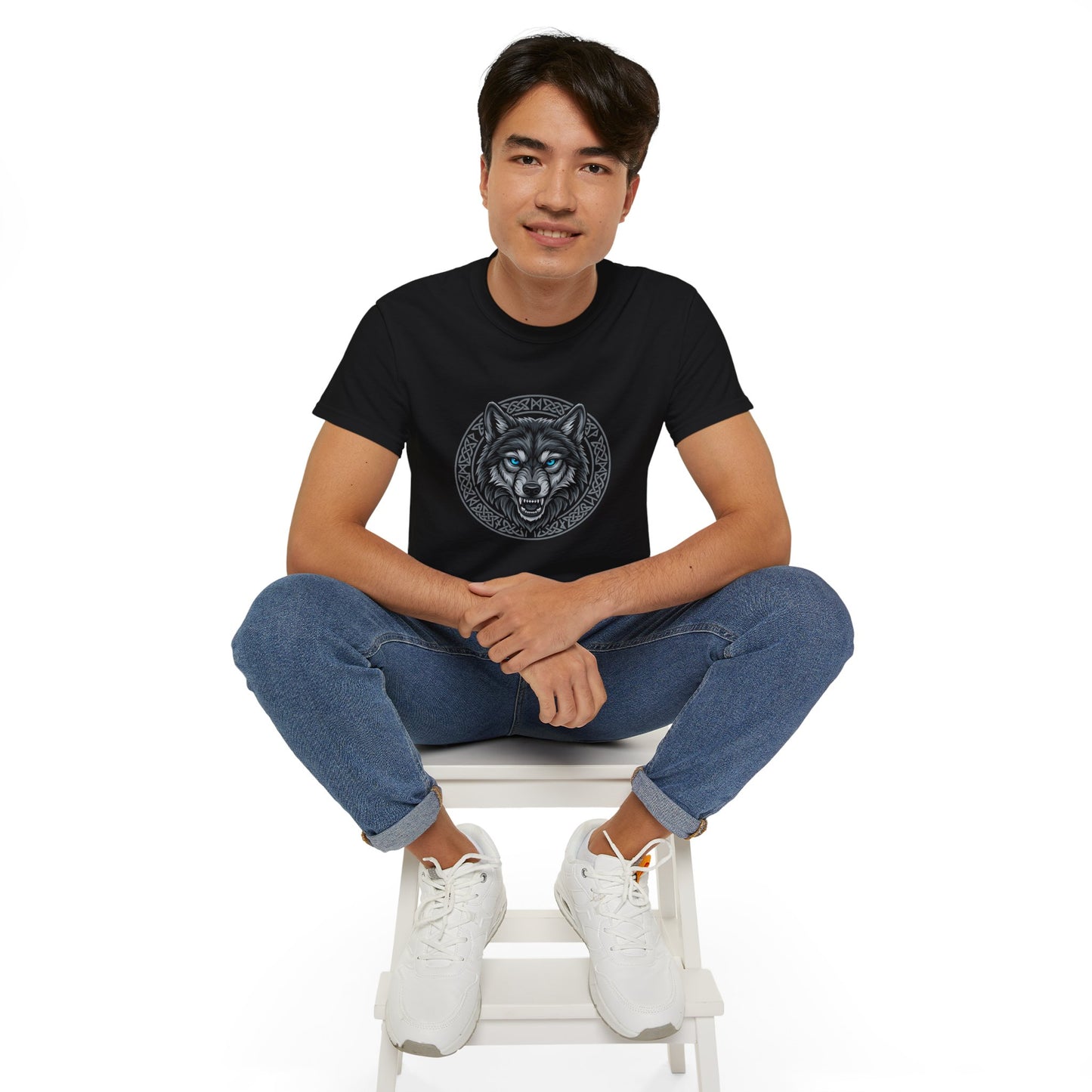 Tricou Lup Unisex Gildan 2000 – Wolf Design Shirt, Nordic Style Tee, Tricou Masculin Puternic, Cadou pentru Iubitori de Lupi