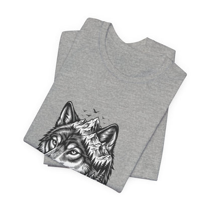 Wolf Head with Mountain Skyline T-Shirt | Nature Wildlife IllustrationTricou Unisex Premium Bella Canvas 3001 – Bumbac Moale, Stil Modern & Confort Zilnic