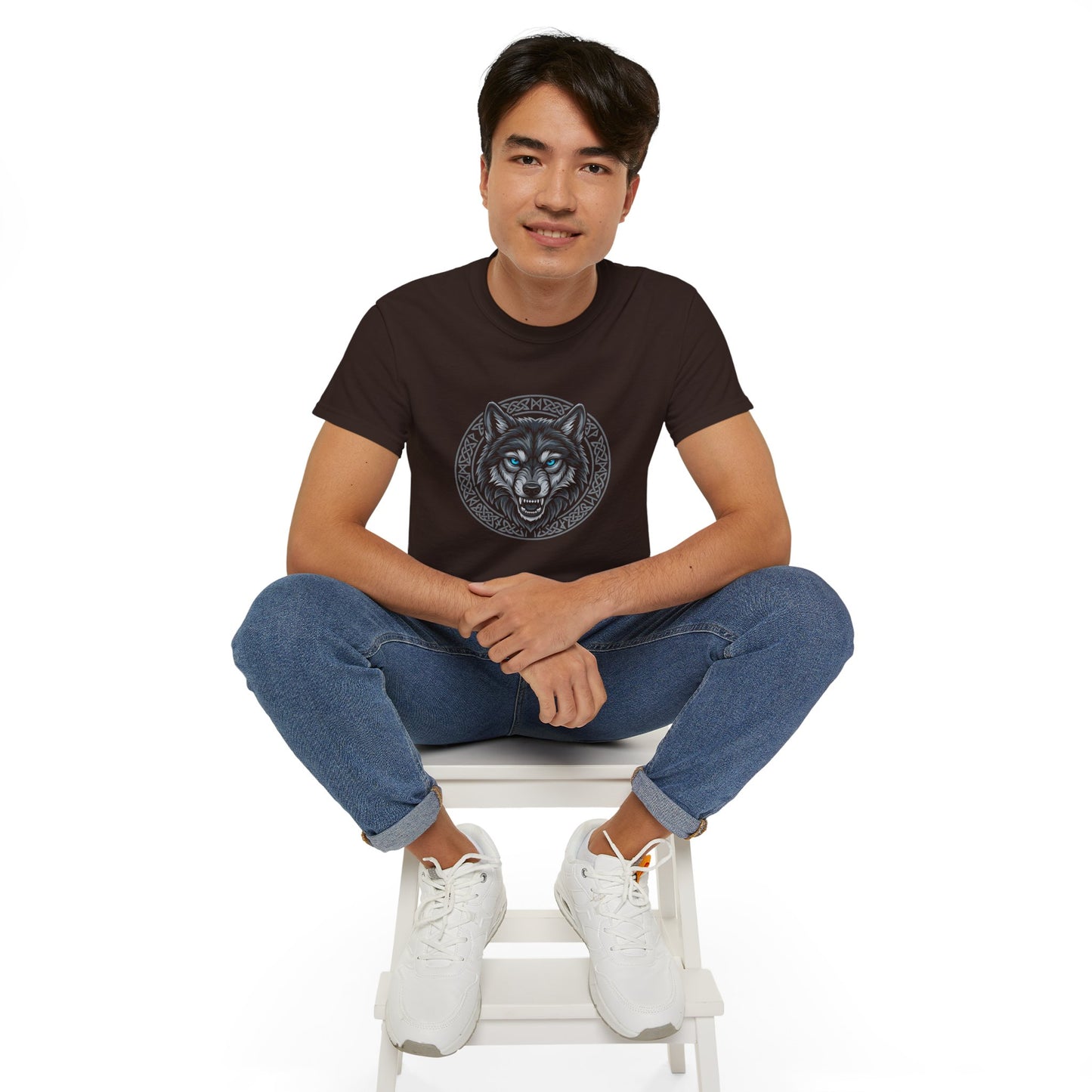 Tricou Lup Unisex Gildan 2000 – Wolf Design Shirt, Nordic Style Tee, Tricou Masculin Puternic, Cadou pentru Iubitori de Lupi