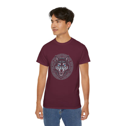 Tricou Lup Unisex Gildan 2000 – Wolf Design Shirt, Nordic Style Tee, Tricou Masculin Puternic, Cadou pentru Iubitori de Lupi